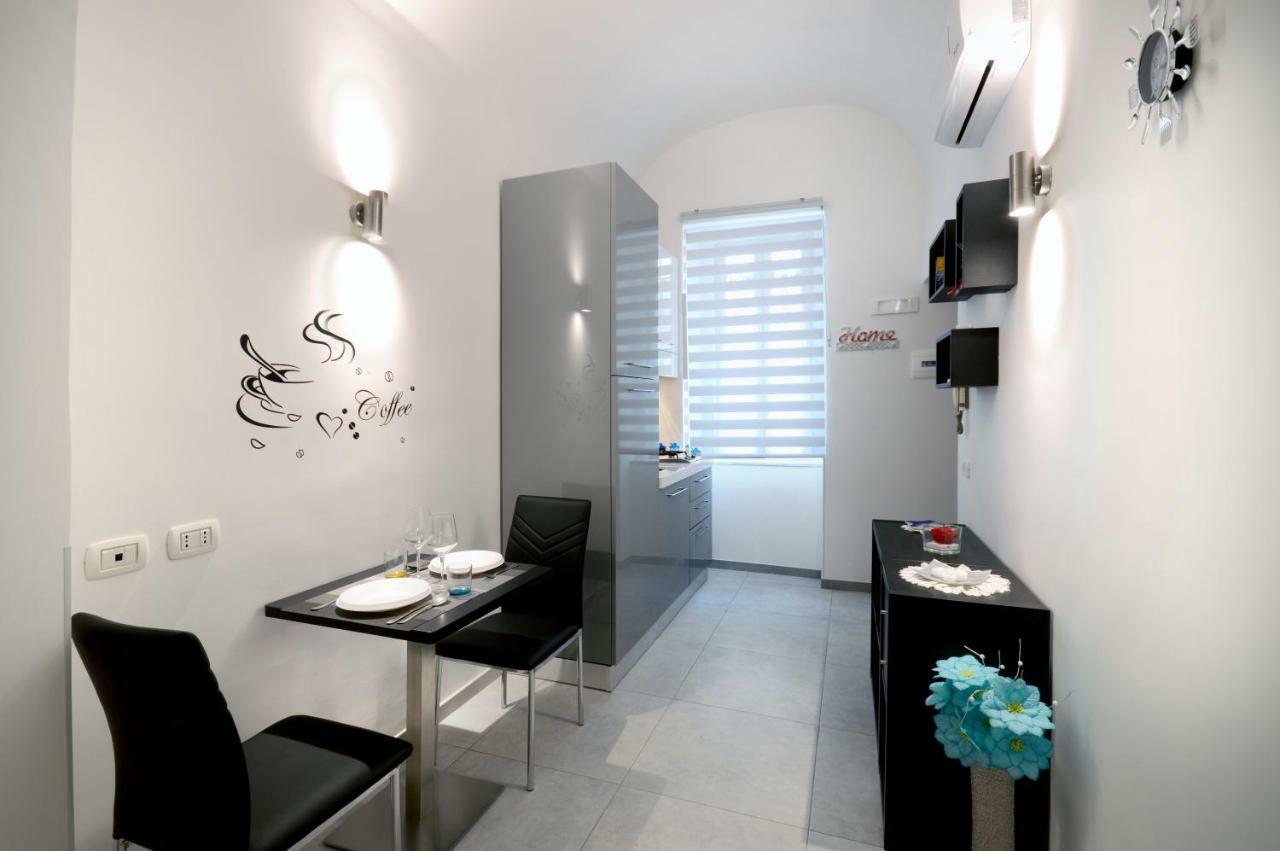 Alexandra Exclusive Apartment ナポリ エクステリア 写真