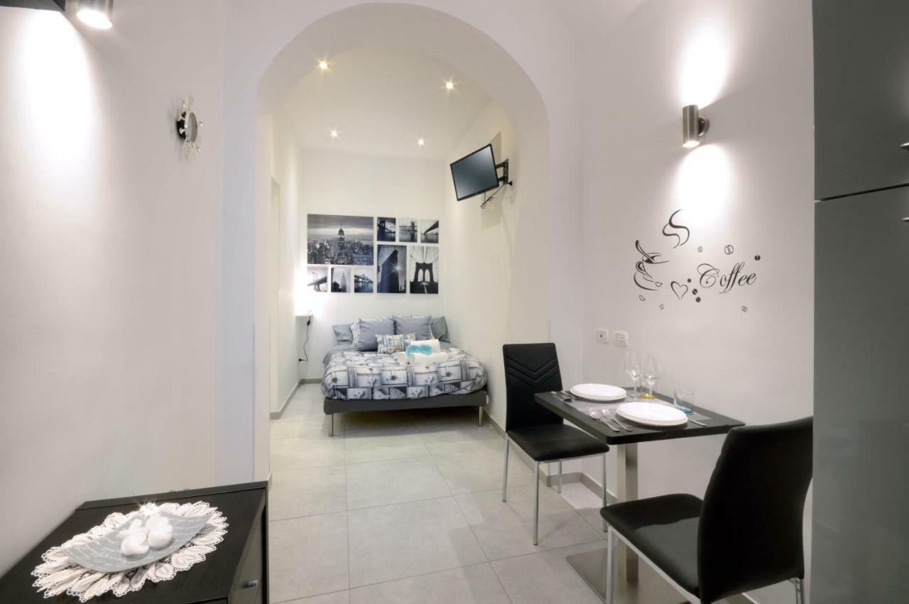 Alexandra Exclusive Apartment ナポリ エクステリア 写真